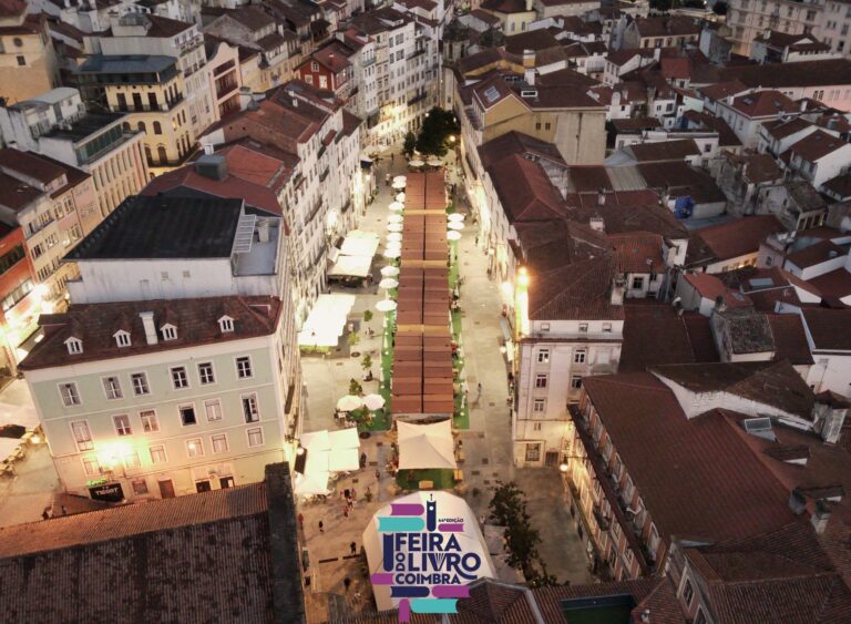 Rádio Regional do Centro: Feira do Livro de Coimbra atraiu milhares de pessoas à Baixa