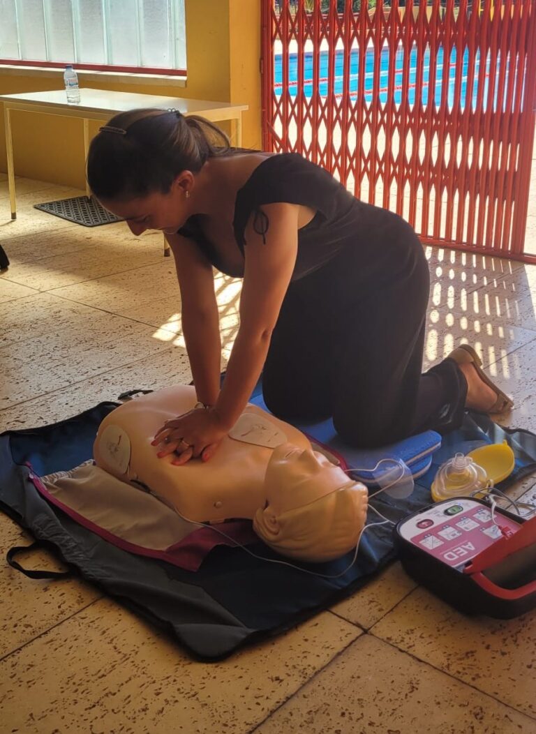 Rádio Regional do Centro: Oliveira do Hospital implementa Programa Nacional de Desfibrilhação Automática Externa