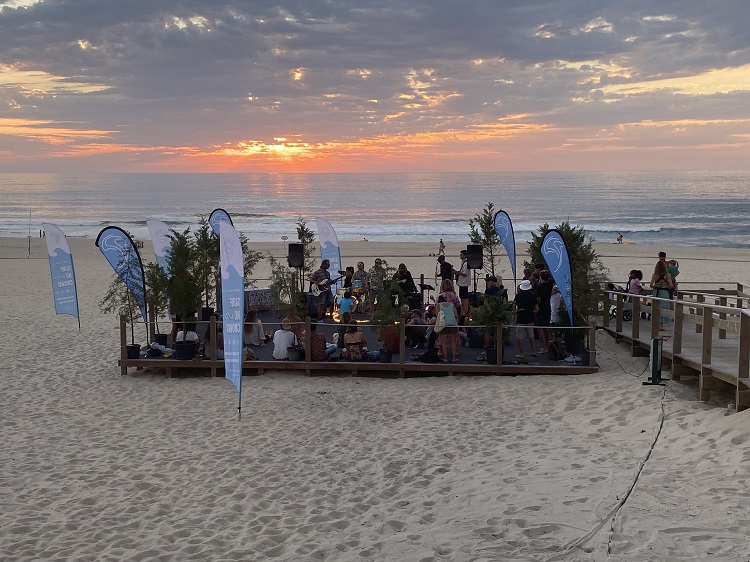 Rádio Regional do Centro: “Lusco Fusco – Festa Azul” encerra animação de Verão na Praia da Tocha