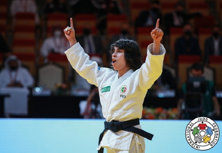 Rádio Regional do Centro: Judoca da Académica de Coimbra repete em Montpellier vice-título europeu