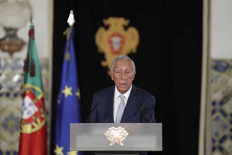 Rádio Regional do Centro: Presidente da República dissolve o Parlamento e marca eleições para 10 de Março
