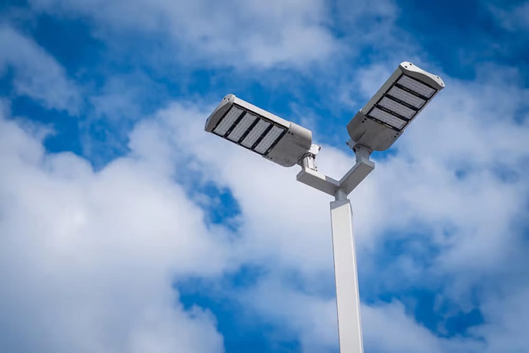 Rádio Regional do Centro: Câmara de Coimbra lança concurso para substituir iluminação pública Rádio Regional do Centro: Câmara de Coimbra lança concurso para substituir iluminação pública