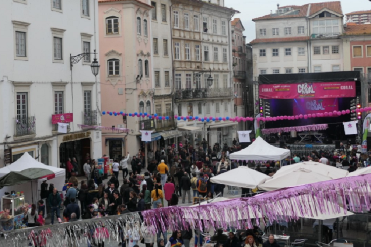 Rádio Regional do Centro: Baixa de Coimbra já terá ensaio de Carnaval no domingo