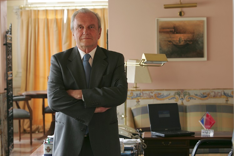 Rádio Regional do Centro: Prémio Universidade de Coimbra atribuído a Francisco Pinto Balsemão Rádio Regional do Centro: Prémio Universidade de Coimbra atribuído a Francisco Pinto Balsemão