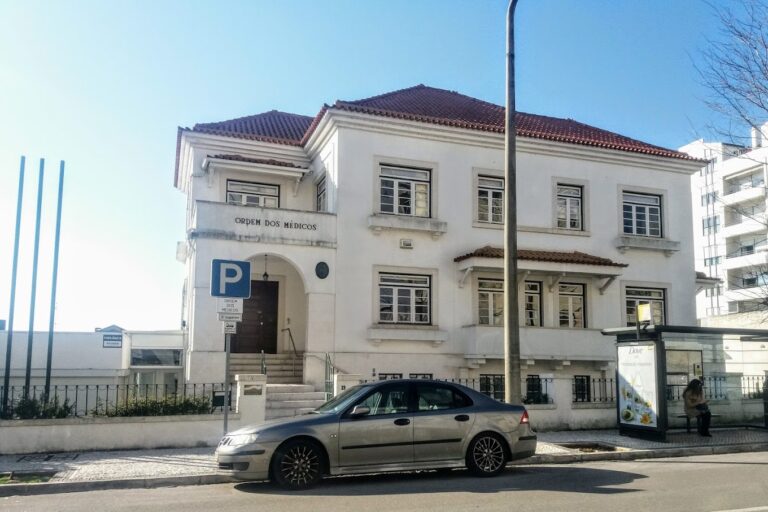 Rádio Regional do Centro: SRCOM pondera recuperar projecto Aldeia do Médico em Coimbra