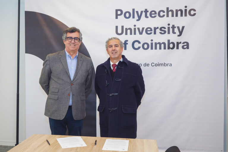 Rádio Regional do Centro: Politécnico de Coimbra assina acordo com REDESPP Rádio Regional do Centro: Politécnico de Coimbra assina acordo com REDESPP