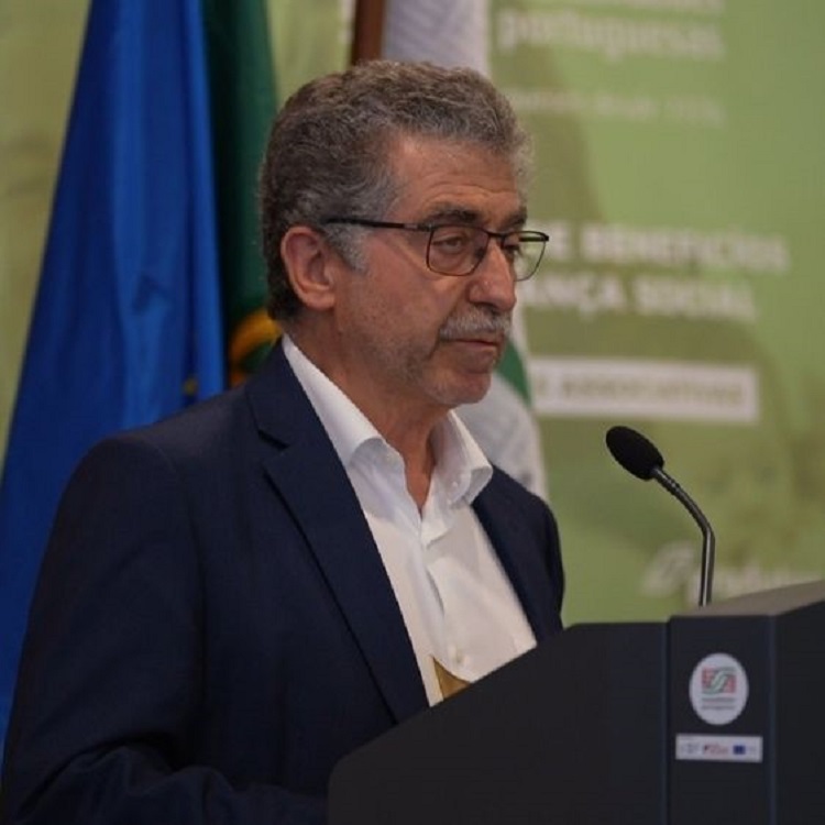 Rádio Regional do Centro: Presidente d’A Previdência Portuguesa homenageado com prémio mutualismo