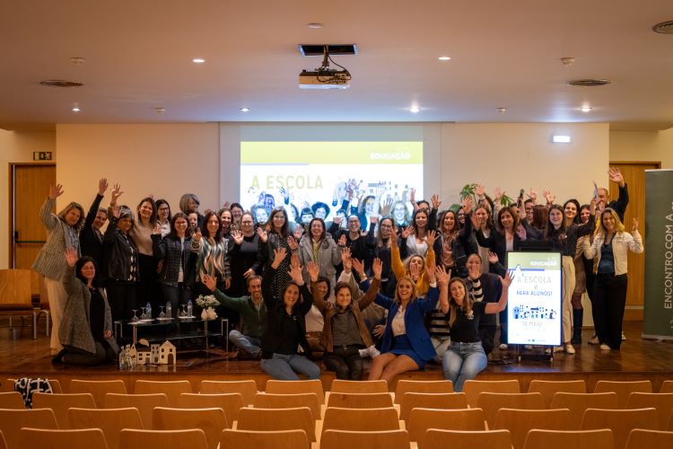 Rádio Regional do Centro: Mais de uma centena de pessoas participaram no “Encontro com a Educação” na Mealhada Rádio Regional do Centro: Mais de uma centena de pessoas participaram no “Encontro com a Educação” na Mealhada