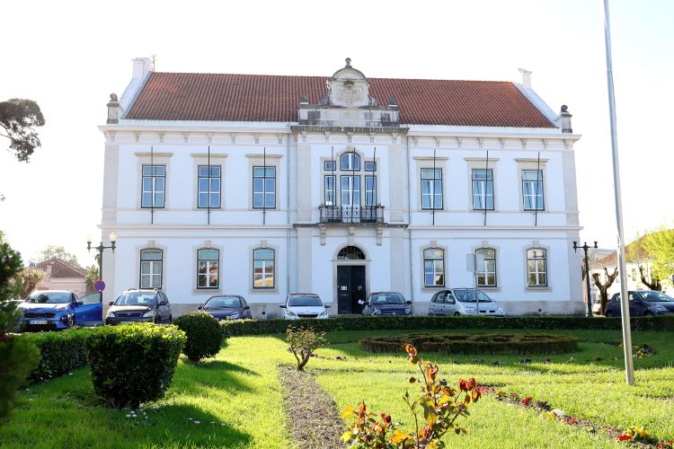 Rádio Regional do Centro: Câmara da Mealhada atribui mais de 36 mil euros para viaturas dos bombeiros do concelho