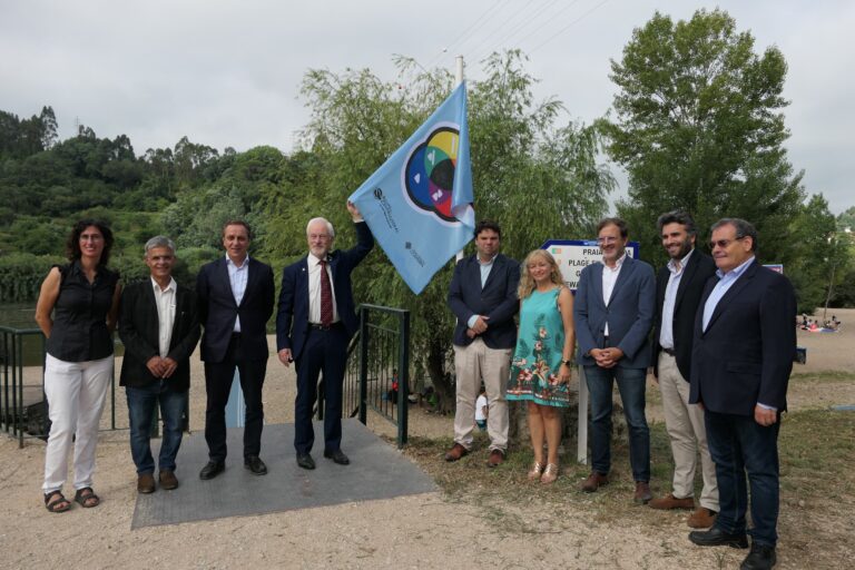 Rádio Regional do Centro: Praia fluvial do Rebolim distinguida com Bandeira Azul e galardão de acessibilidade