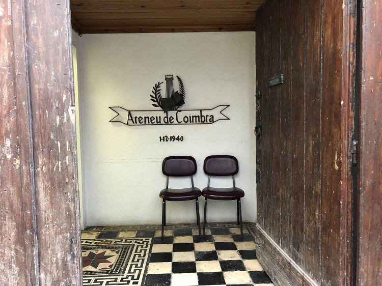 Rádio Regional do Centro: Ateneu em risco após ordem para sair de edifício na Alta de Coimbra