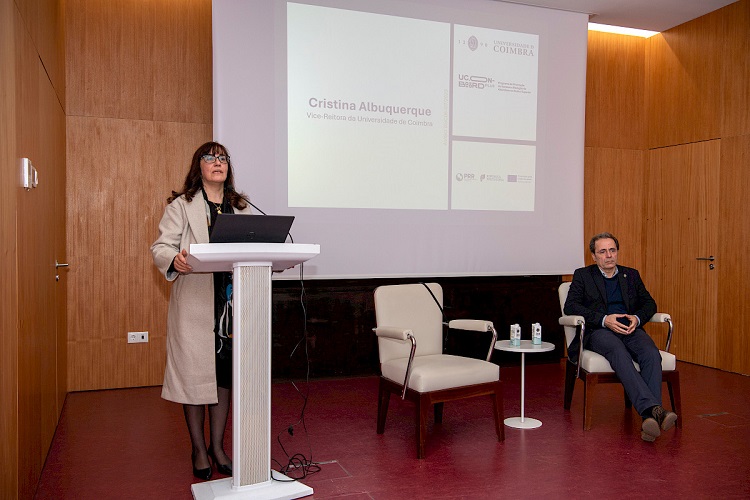 Rádio Regional do Centro: Projecto para mitigar abandono na Universidade de Coimbra financiado com 1,1 milhão