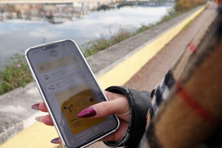 Rádio Regional do Centro: SMTUC lançam nova aplicação e renovam imagem das  paragens