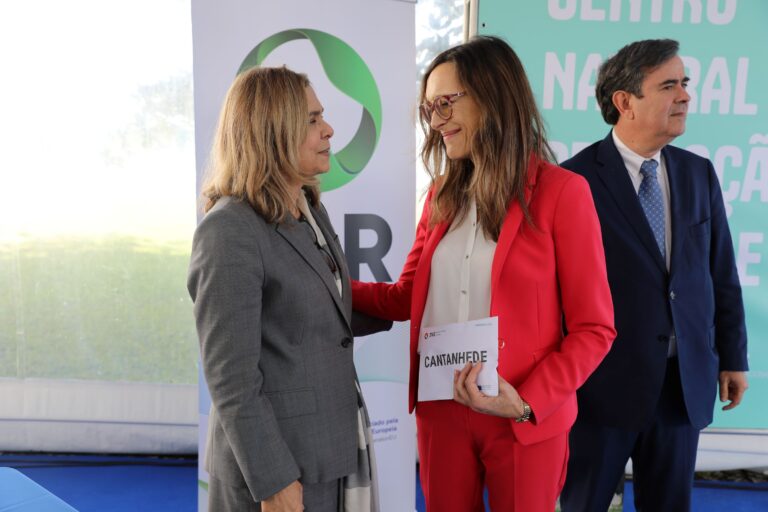 Rádio Regional do Centro: Município de Cantanhede recebe seis veículos eléctricos para reforçar serviços de saúde