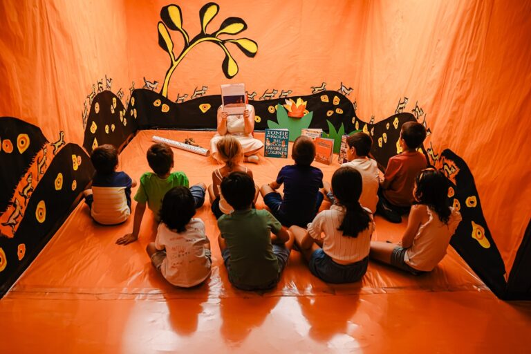 Rádio Regional do Centro: Biblioteca Infantil de Coimbra proporciona maratona de leitura, contos e oficinas