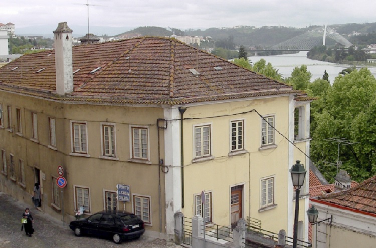 Rádio Regional do Centro: Universidade de Coimbra investe um milhão para requalificar residência da Alegria