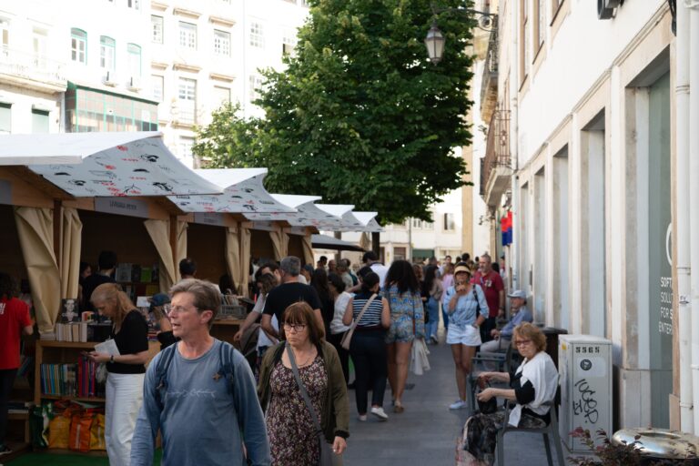 Rádio Regional do Centro: Inscrições abertas para a Feira do Livro de Coimbra