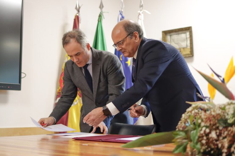 Rádio Regional do Centro: ESEnfC e ULS Coimbra financiam com 40.000 euros projectos conjuntos de investigação clínica