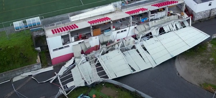 Rádio Regional do Centro: Vento forte provoca prejuízo em Estádio no concelho de Oliveira do Hospital