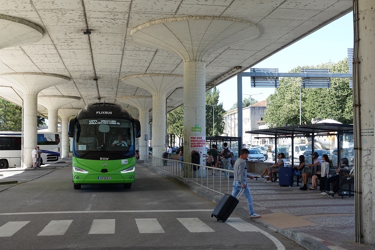 Rádio Regional do Centro: Requalificada paragem dos autocarros expresso em Coimbra