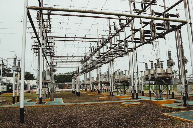 Rádio Regional do Centro: Municípios com centrais eléctricas têm direito a receber renda anual