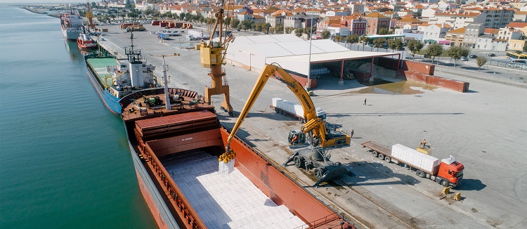 Rádio Regional do Centro: Região de Coimbra exporta mais do que importa e aposta na internacionalização