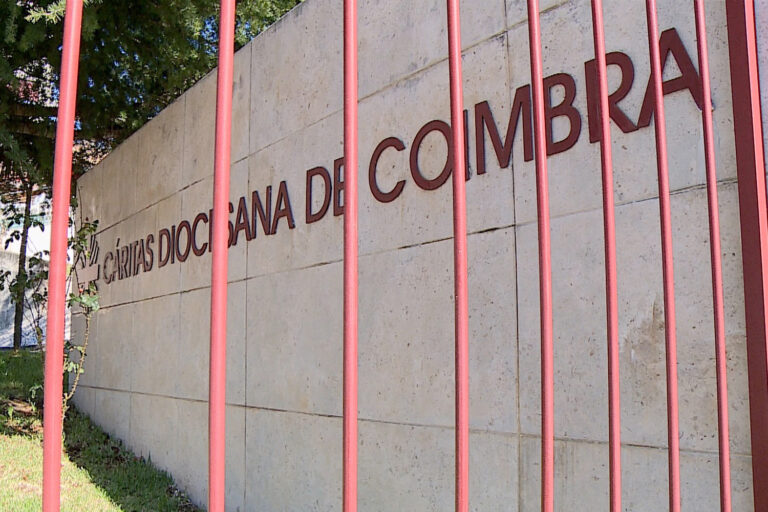 Rádio Regional do Centro: Cáritas de Coimbra procura voluntários para recolha de bens no Coimbra Shopping