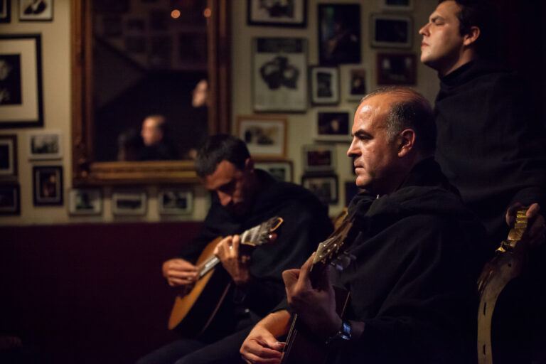 Rádio Regional do Centro: Noite de Fado na Praça da Juventude em Anadia