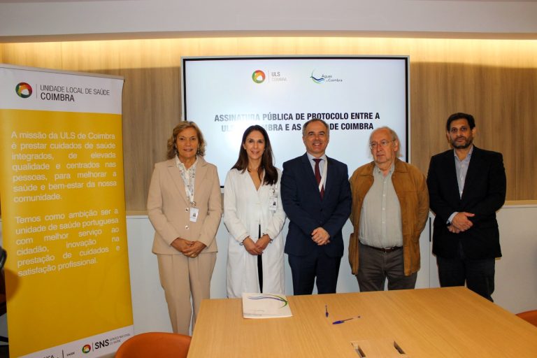 Rádio Regional do Centro: ULS e Águas de Coimbra assinam protocolo para promover consumo de água da torneira Rádio Regional do Centro: ULS e Águas de Coimbra assinam protocolo para promover consumo de água da torneira