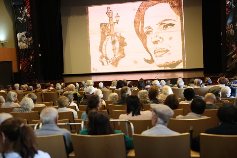 Rádio Regional do Centro: “Cinema em Rede na Nossa Terra” leva seniores ao Cineteatro de Anadia
