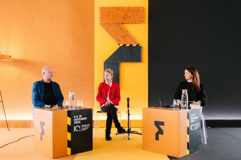 Rádio Regional do Centro: FÓLIO: Lionel Shriver admite que inteligência artificial pode ser a morte da língua