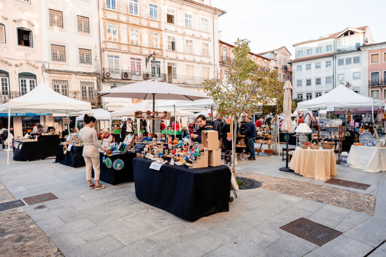 Rádio Regional do Centro: Feira de Artesanato Urbano de Coimbra regressa sábado à Praça do Comércio