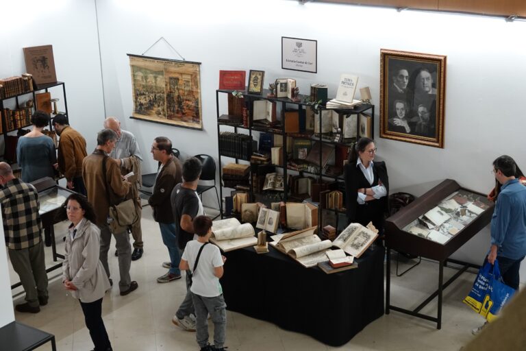 Rádio Regional do Centro: II Salão do Livro Antigo de 6 a 9 de Novembro na Casa  Municipal da Cultura de Coimbra