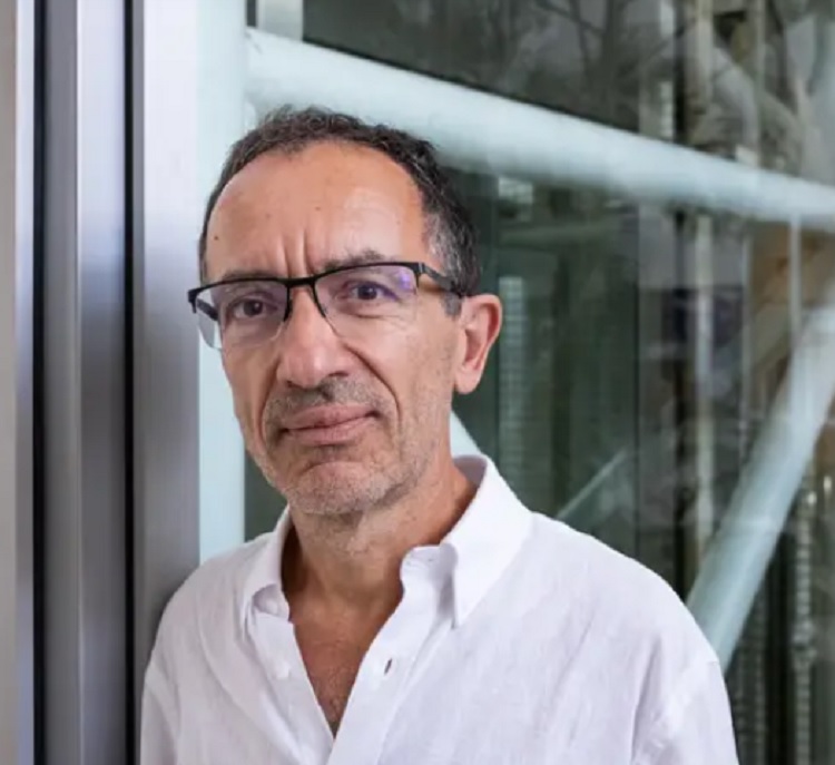 Rádio Regional do Centro: Coimbra: José Carlos Santos coordena Linha de Prevenção do Suicídio