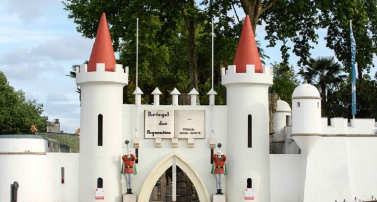 Rádio Regional do Centro: Portugal dos Pequenitos transforma-se em aldeia de Natal no final de Novembro