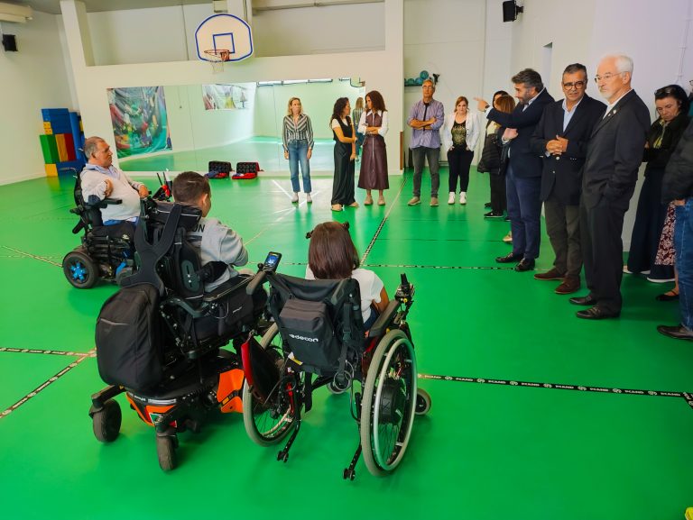 Rádio Regional do Centro: Centro de Reabilitação da APCC reabre ginásio com o nome de António Oliveira Marques