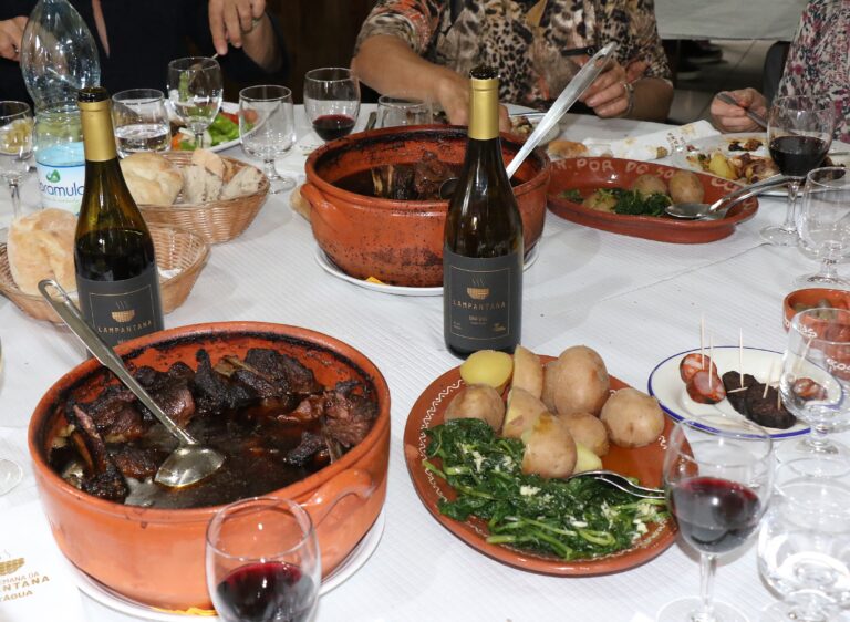 Rádio Regional do Centro: Lampantana dá-se a provar em 13 restaurantes do concelho de Mortágua Rádio Regional do Centro: Lampantana dá-se a provar em 13 restaurantes do concelho de Mortágua