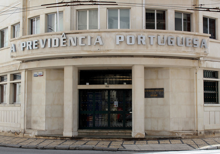 Rádio Regional do Centro: Casa da Mutualidade promove campanha de angariação de bens para animais