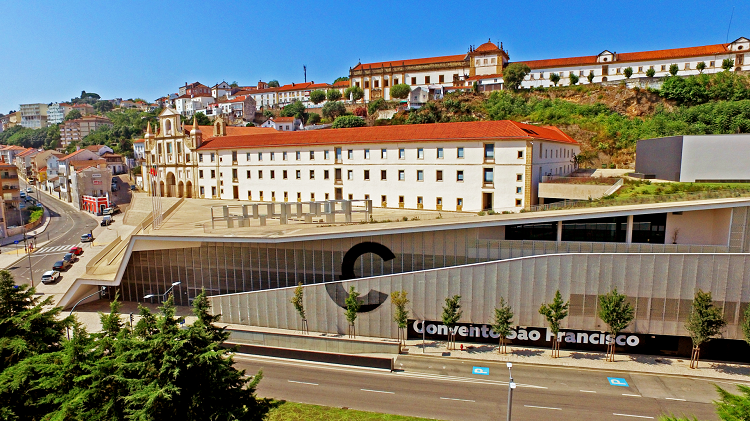 Rádio Regional do Centro: Decisão sobre programador do Convento São Francisco em Coimbra no início de 2026