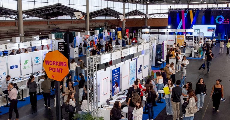 Rádio Regional do Centro: Feira de Emprego UC & AAC junta 90 empresas no Pólo I da Universidade de Coimbra