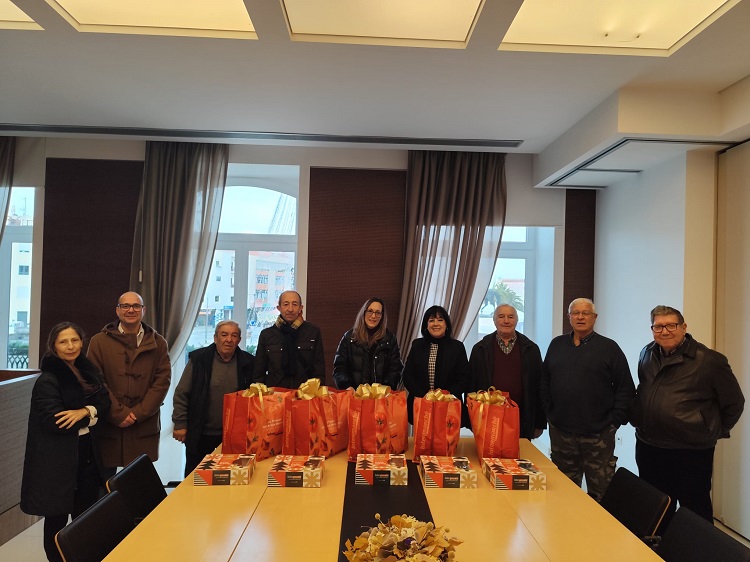 Rádio Regional do Centro: Cantanhede oferece cabazes de Natal para famílias carenciadas