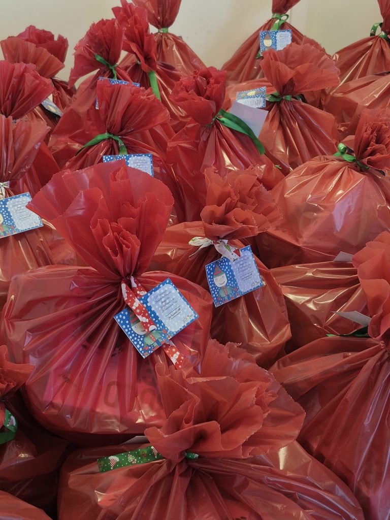 Rádio Regional do Centro: Autarquia de Oliveira do Hospital promoveu Natal mais solidário