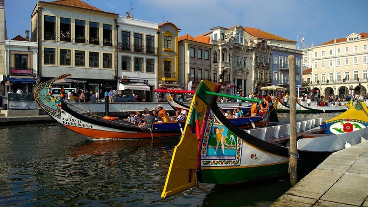 Rádio Regional do Centro: Arte dos Barcos Moliceiros de Aveiro inscrita em Lista de Salvaguarda Urgente da UNESCO