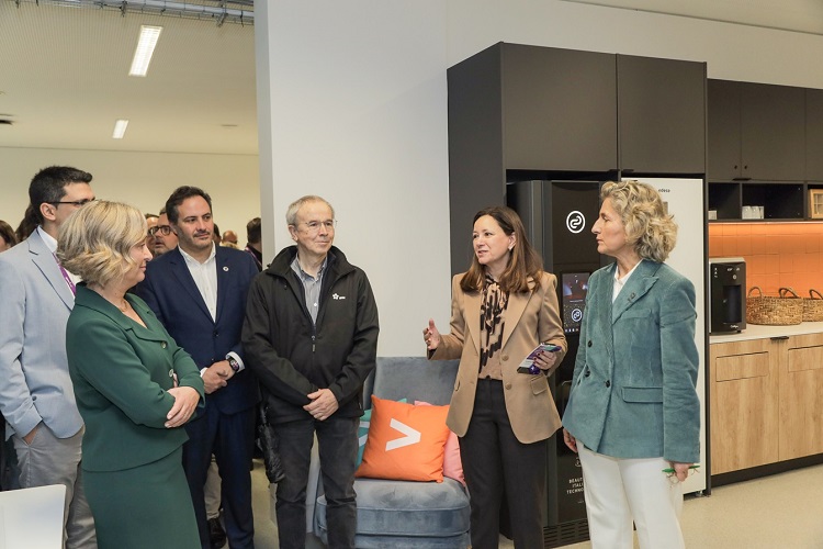 Rádio Regional do Centro: Accenture reforça equipa e espaço tecnológico em Coimbra