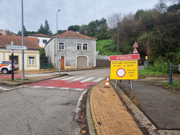 Rádio Regional do Centro: EN 110 cortada ao trânsito no Miradouro do Sr. Justo no concelho de Coimbra