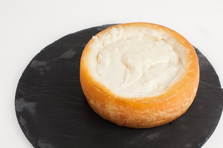 Rádio Regional do Centro: Festa do Queijo Serra da Estrela de Oliveira do Hospital tem “Torta del Casar”