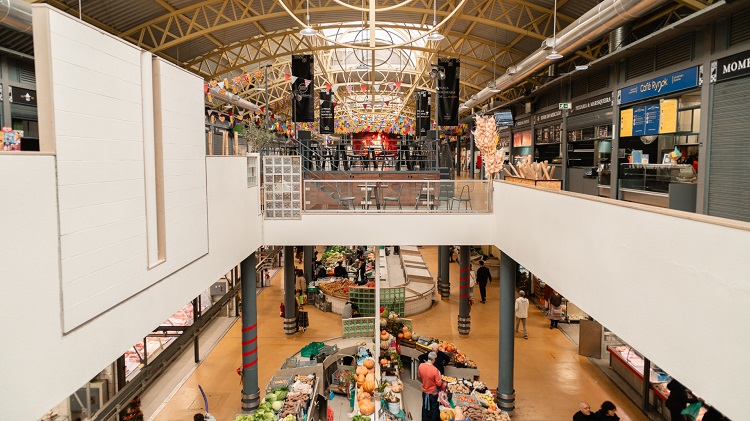 Rádio Regional do Centro: Mercado D. Pedro V reabre em Coimbra com funcionamento condicionado
