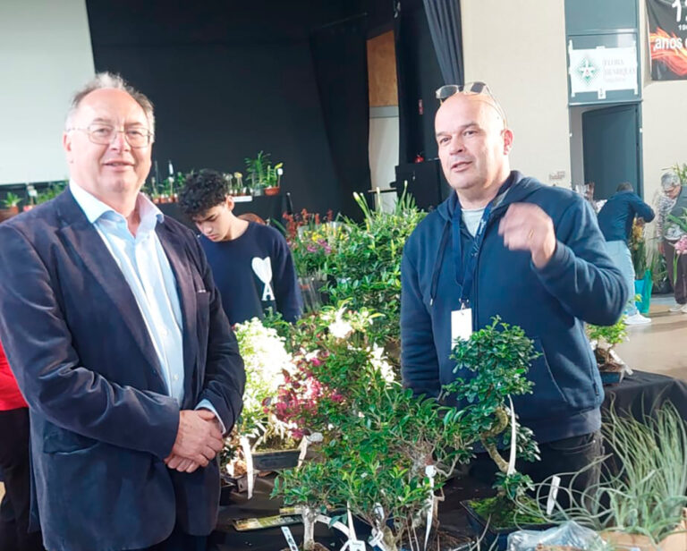 Rádio Regional do Centro: 7.ª Exposição de Orquídeas atraiu centenas de pessoas