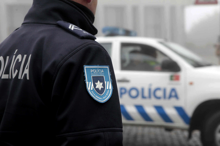 Rádio Regional do Centro: PSP de Coimbra identifica na Lousã condutor que atropelou e fugiu