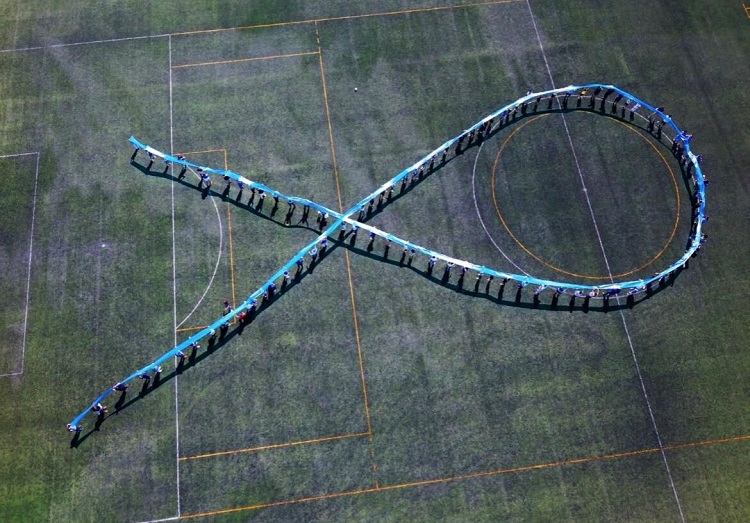 Rádio Regional do Centro: UF de Eiras e São Paulo de Frades forma Laço Humano pela protecção das crianças